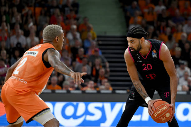 对于法国U 对于法国U