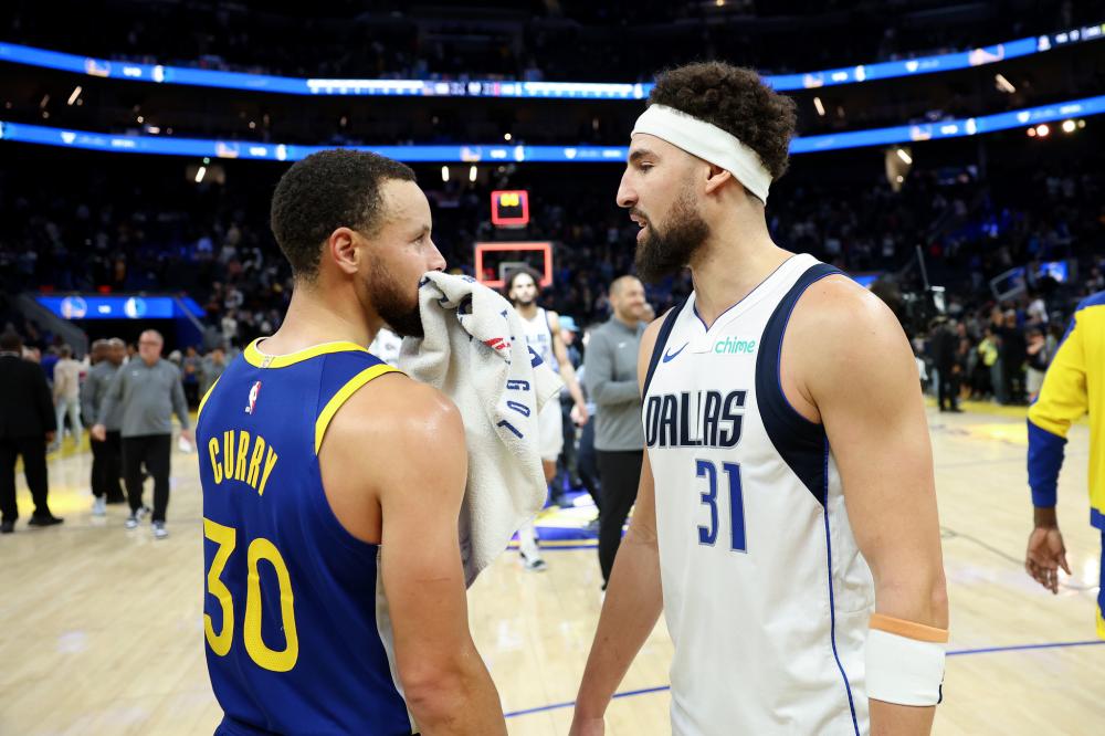 也折射出他 也折射出他