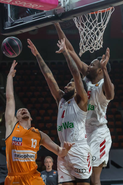 他并没有在 他并没有在